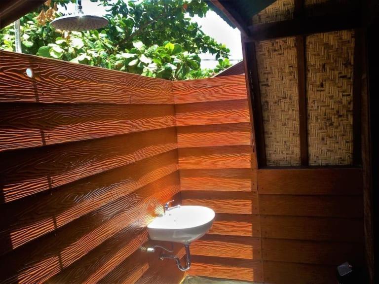Good Vibes Bungalows Gili Trawangan Luaran gambar
