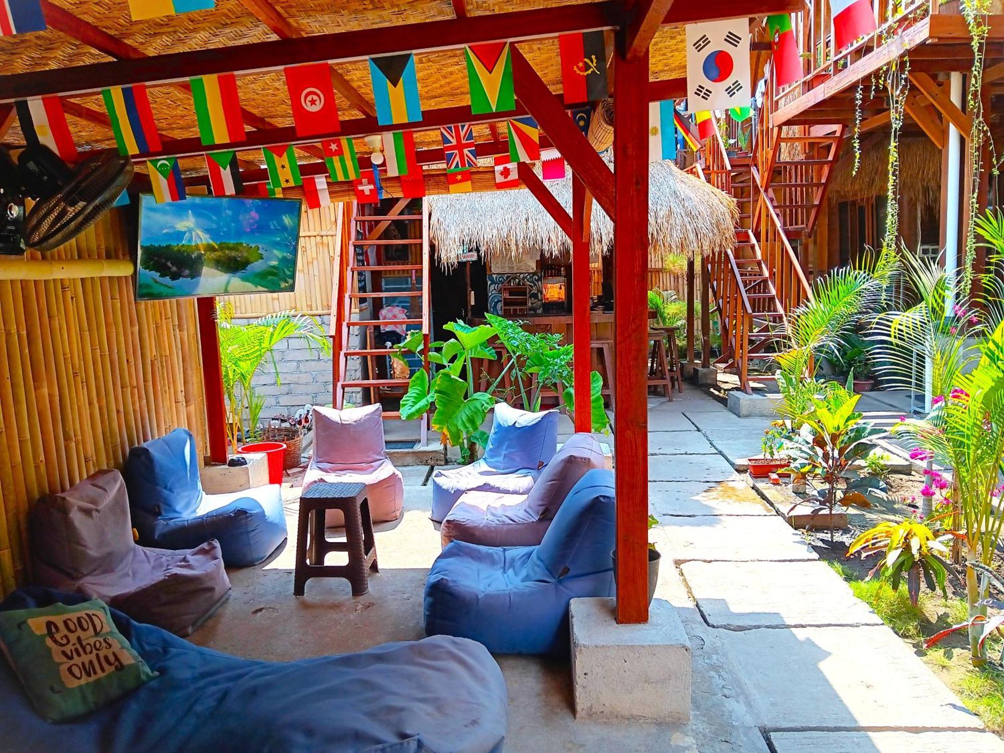 Good Vibes Bungalows Gili Trawangan Luaran gambar