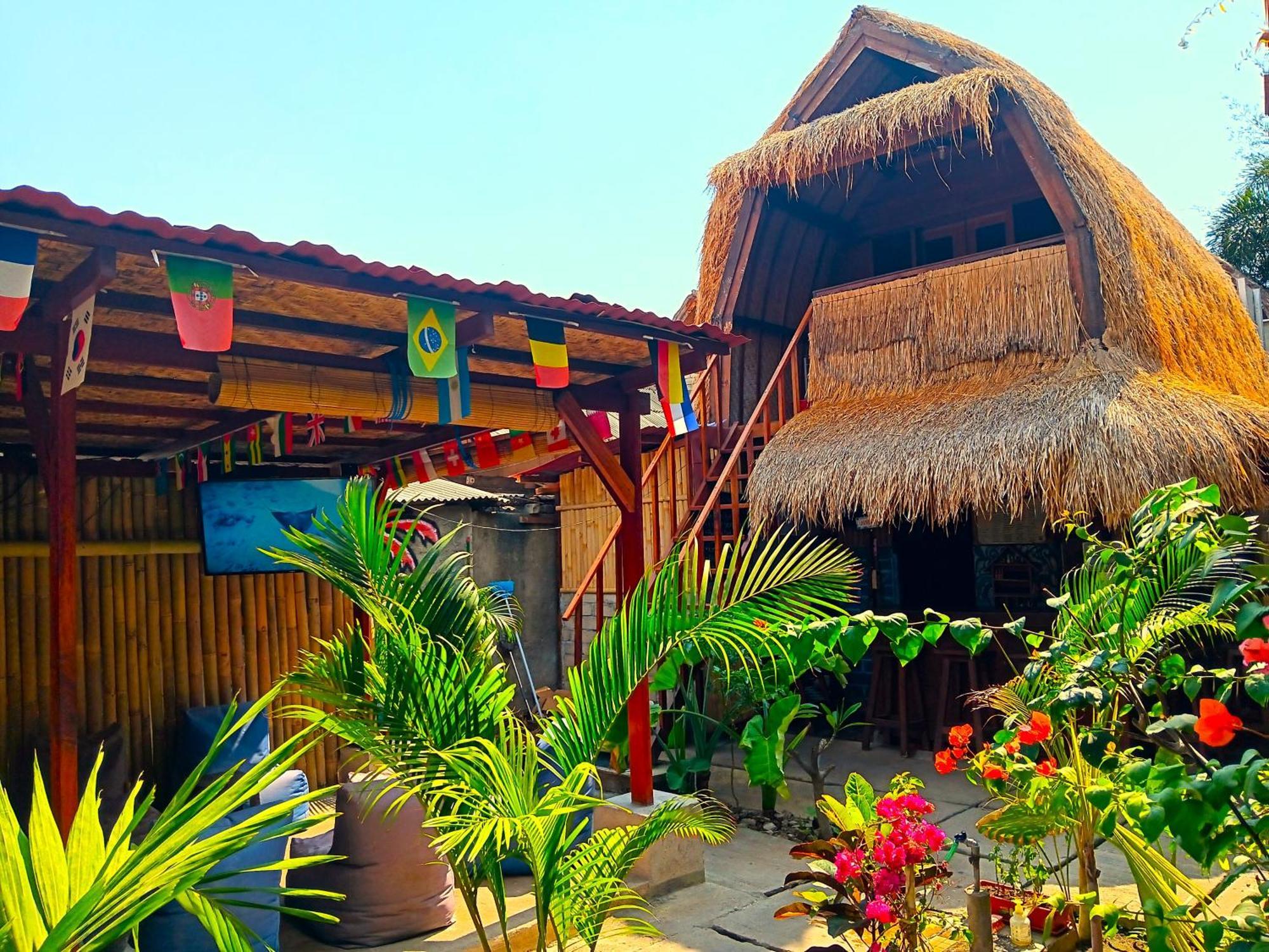 Good Vibes Bungalows Gili Trawangan Luaran gambar