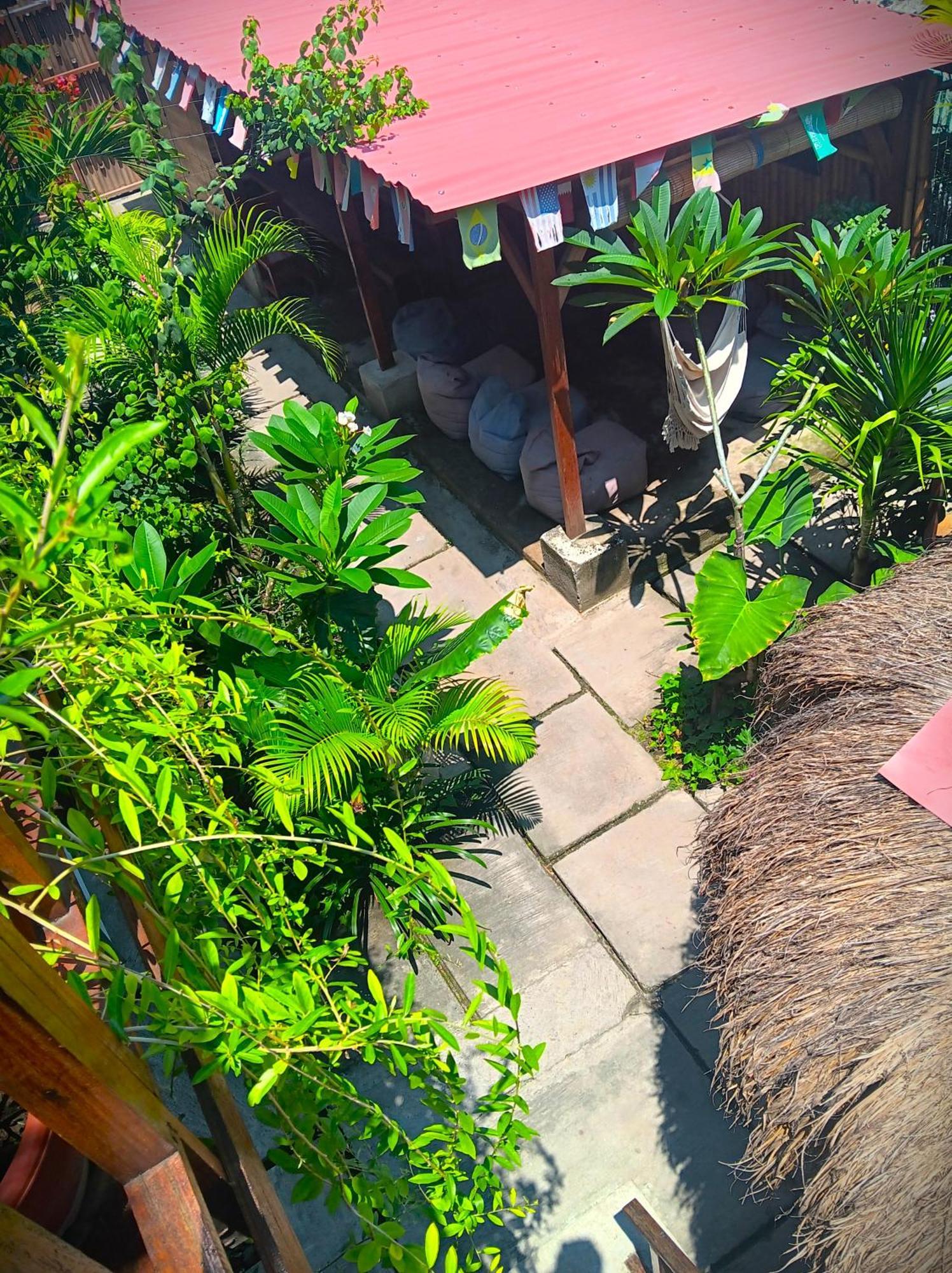 Good Vibes Bungalows Gili Trawangan Luaran gambar